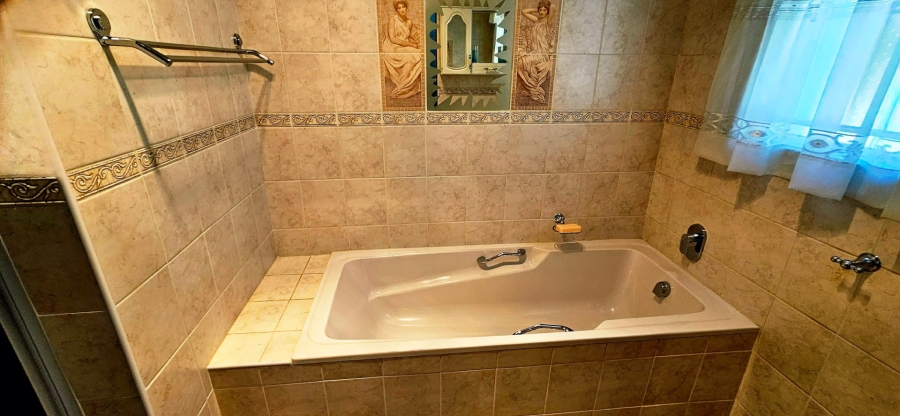 3 Bedroom Property for Sale in Fichardt Park Free State